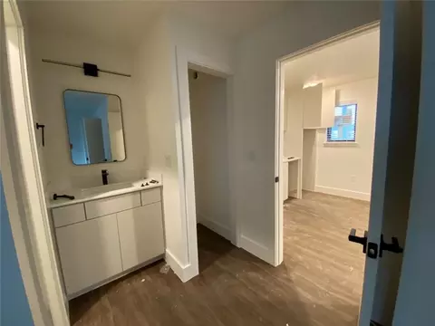 9133 Northgate Blvd #102, Austin, TX 78758