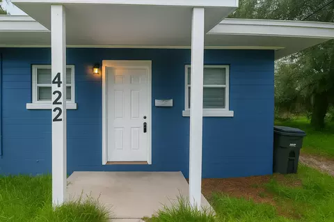 422 Henry Butts Dr, Daytona Beach, FL 32114