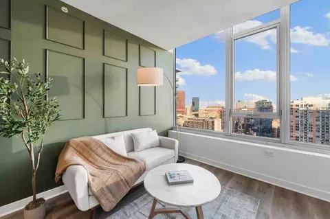 720 S Wells St #1310542P, Chicago, IL 60607