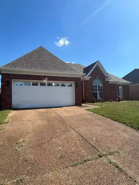1686 N Frence Creek Cv, Cordova, TN 38016