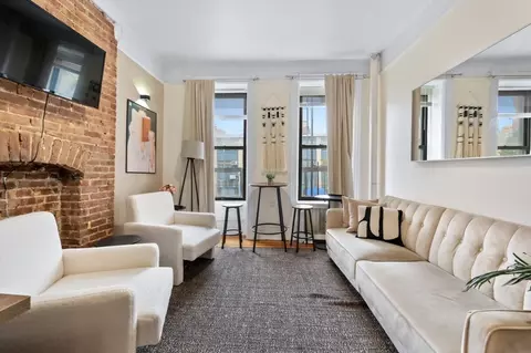104 W 83rd St #1323934P, New York, NY 10024