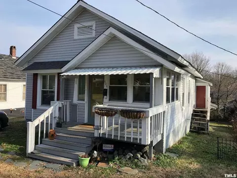 404 N Fourth St, Mebane, NC 27302