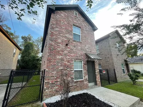 5280 Peerless St, Baton Rouge, LA 70811