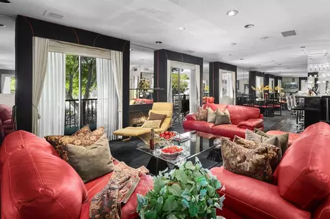 540 W Knoll Dr #1, West Hollywood, CA 90048