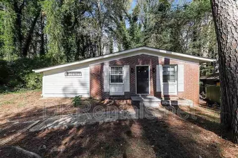 210 Oak Dr SE, Atlanta, GA 30354