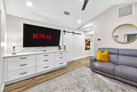 319 Brentwood Dr #1297049P, Temple Terrace, FL 33617