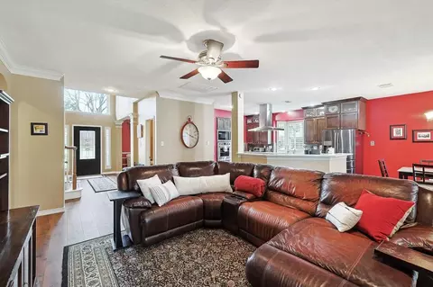 2005 Glory Creek Cir #1019636P, Flower Mound, TX 75028