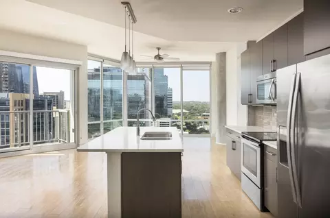 700 W 6th St, Austin, TX 78701