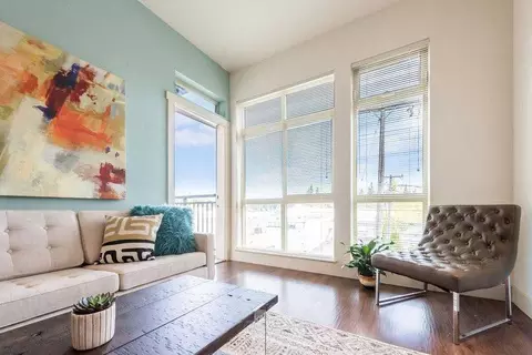 1210 N 152nd St, Shoreline, WA 98133