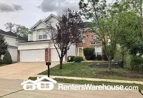 1137 New Ballwin Oaks Dr, Ballwin, MO 63021