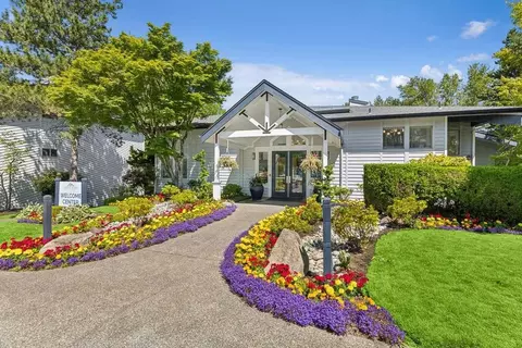 4600 Davis Ave S, Renton, WA 98055