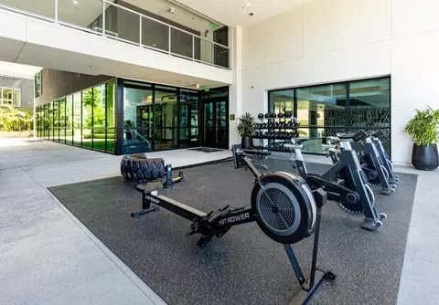 1331 N Cahuenga Blvd, Los Angeles, CA 90028