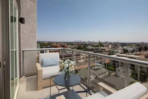 1331 N Cahuenga Blvd, Los Angeles, CA 90028