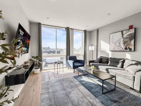 626 N Columbus Blvd #1055920P, Philadelphia, PA 19123