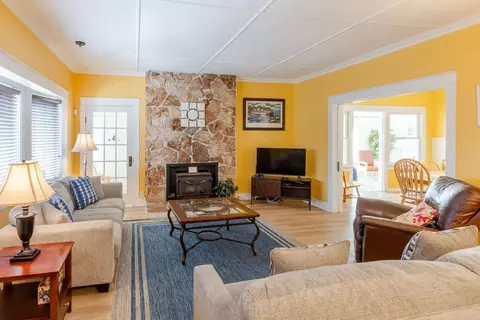 640 S Columbia St #1335290P, Seaside, OR 97138