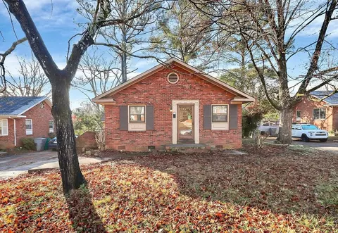 3728 Dresden Dr E, Charlotte, NC 28205