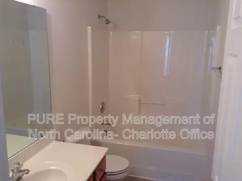 5718 Bent Creek Cir, Charlotte, NC 28227