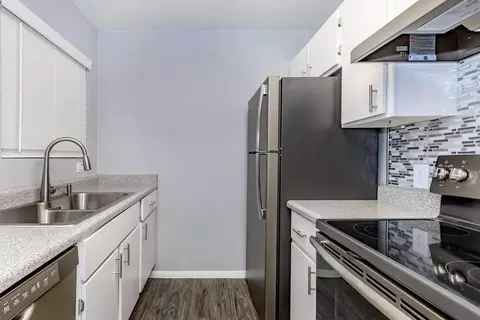 5525 S Mission Rd, Tucson, AZ 85746