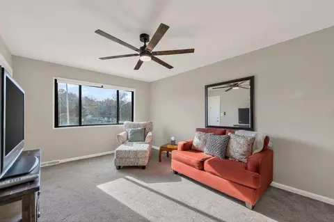 4305 NW 56th St #1341133P, Kansas City, MO 64151