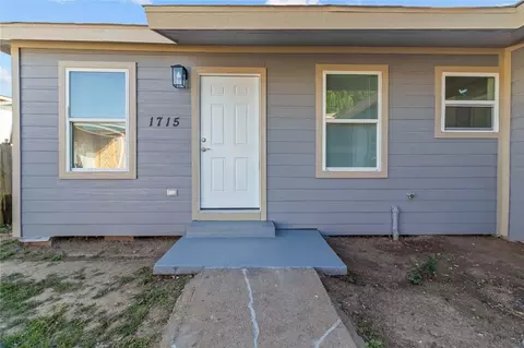 1715 W 4th St, Freeport, TX 77541