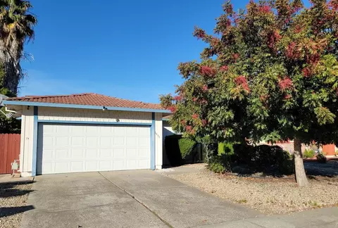1031 Fallbrook Dr, Stockton, CA 95210