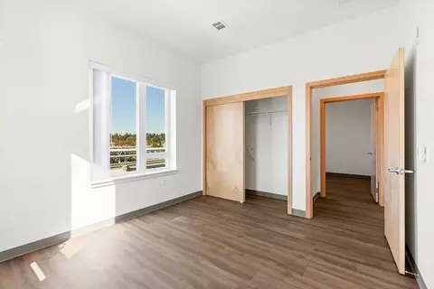 151 NE 103rd St, Seattle, WA 98125