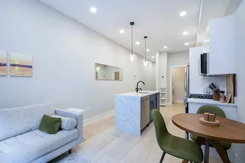 2309 Ontario Rd NW #1011195P, Washington, DC 20009
