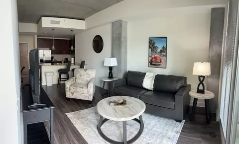 400 S Tryon St #1344173P, Charlotte, NC 28285