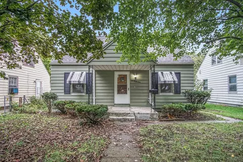 2013 Elwood Ave, South Bend, IN 46628