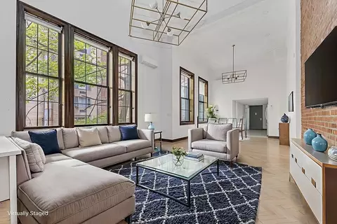121 E 37th St #1C, New York, NY 10016