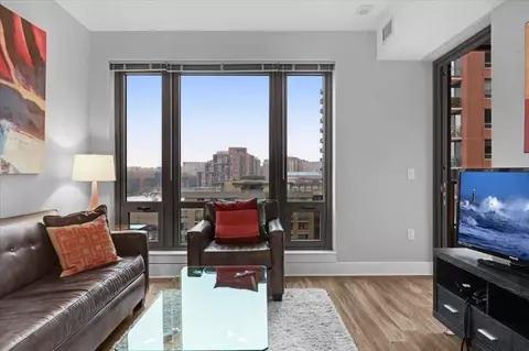 520 12th St S #1343880P, Arlington, VA 22202