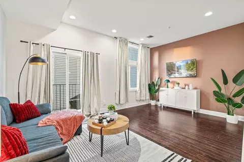 826 N Broad St #1346818P, Philadelphia, PA 19130
