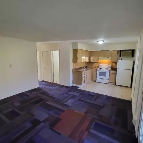 1019 Colonial Dr #1, Benton Harbor, MI 49022