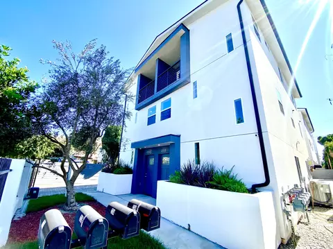 234 E 27th St #1, Los Angeles, CA 90011