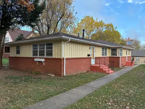 1361 Elm St, Springfield, MO 65802