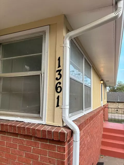 1361 Elm St, Springfield, MO 65802 photo 8