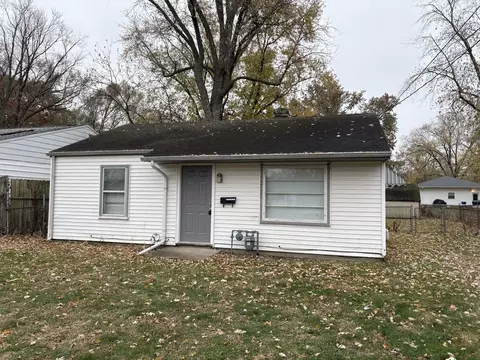 2822 W Antoinette St, Peoria, IL 61605