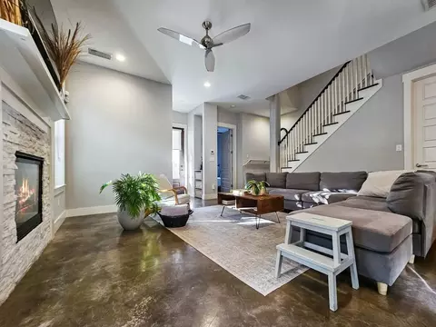 803 Dawson Rd # B, Austin, TX 78704