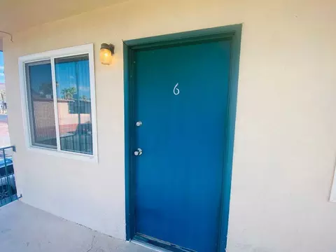 3762 Royal Crest St, Las Vegas, NV 89119