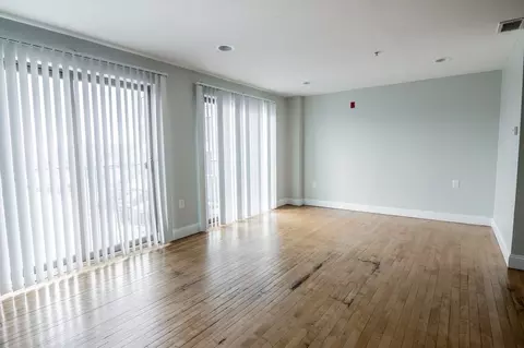 26 Portland St, Worcester, MA 01608