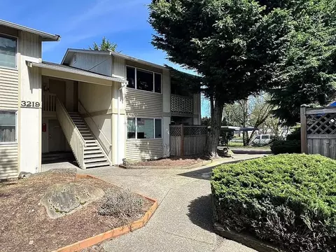 3219 49th Ave NE, Tacoma, WA 98422