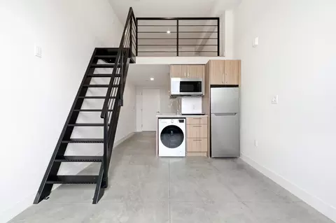 2735 E 6th St, Los Angeles, CA 90023