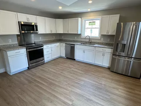 1205 S Rogers St, Bloomington, IN 47403