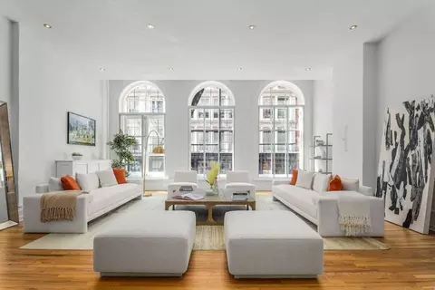 141 E 33rd St, New York, NY 10016