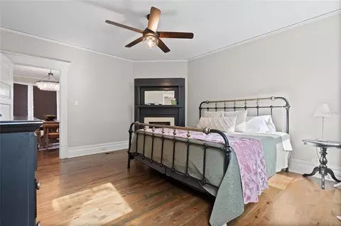 4 W Orange St #4, Tarpon Springs, FL 34689