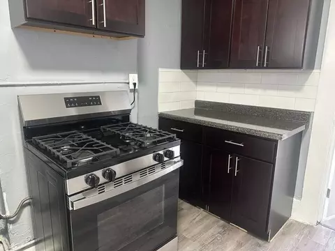 129 3rd St #3, Passaic, NJ 07055