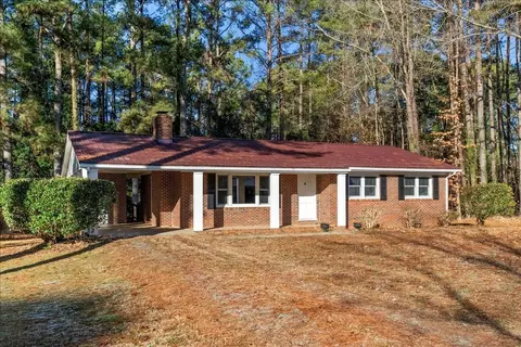 30 Orchard St, Chase City, VA 23924