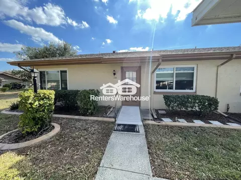110 Gloucester Blvd, Sun City Center, FL 33573