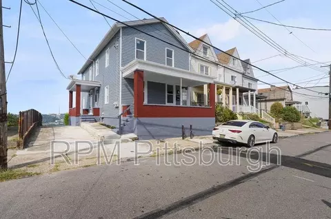 2721 Cobden St, Pittsburgh, PA 15203