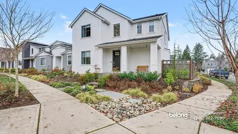 33107 Evergreen Ave SE, Black Diamond, WA 98010